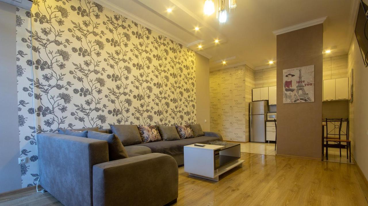 Home Apartments Tbilisi Exterior photo