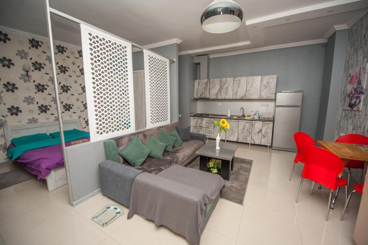 Home Apartments Tbilisi Exterior photo