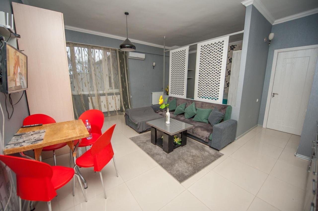 Home Apartments Tbilisi Exterior photo